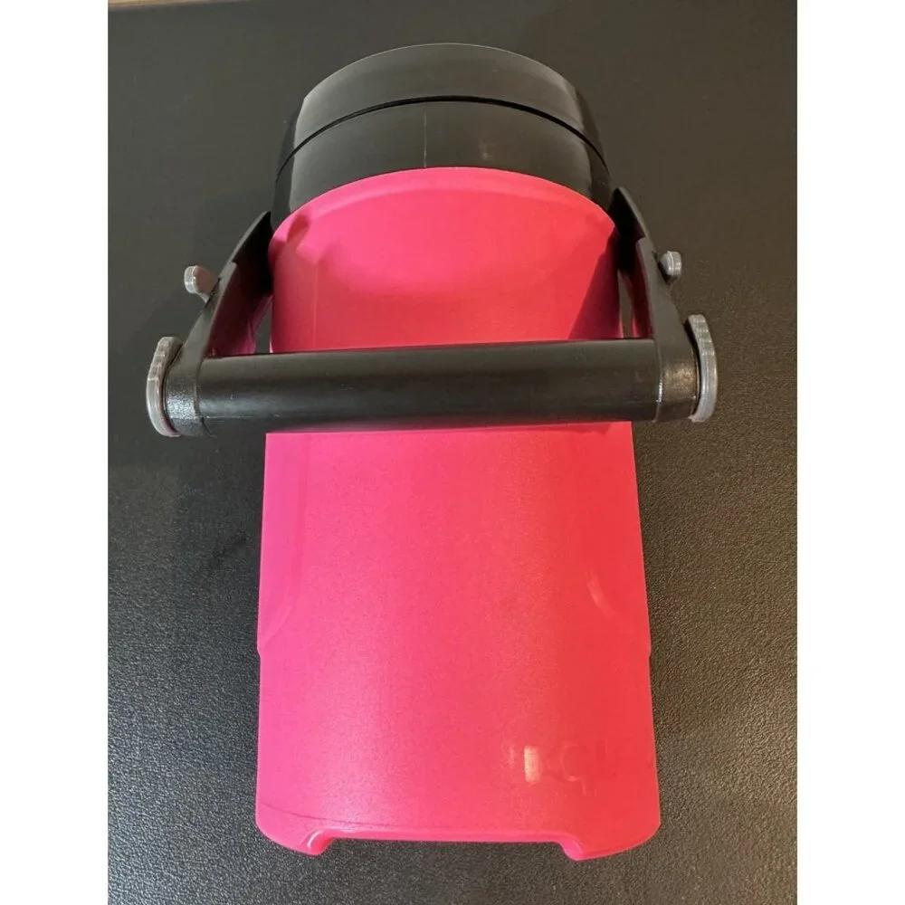 New Igloo Sport Beverage Cooler 1/2‎ Gallon Capacity With Hooks- Pink - Picture 4 of 9